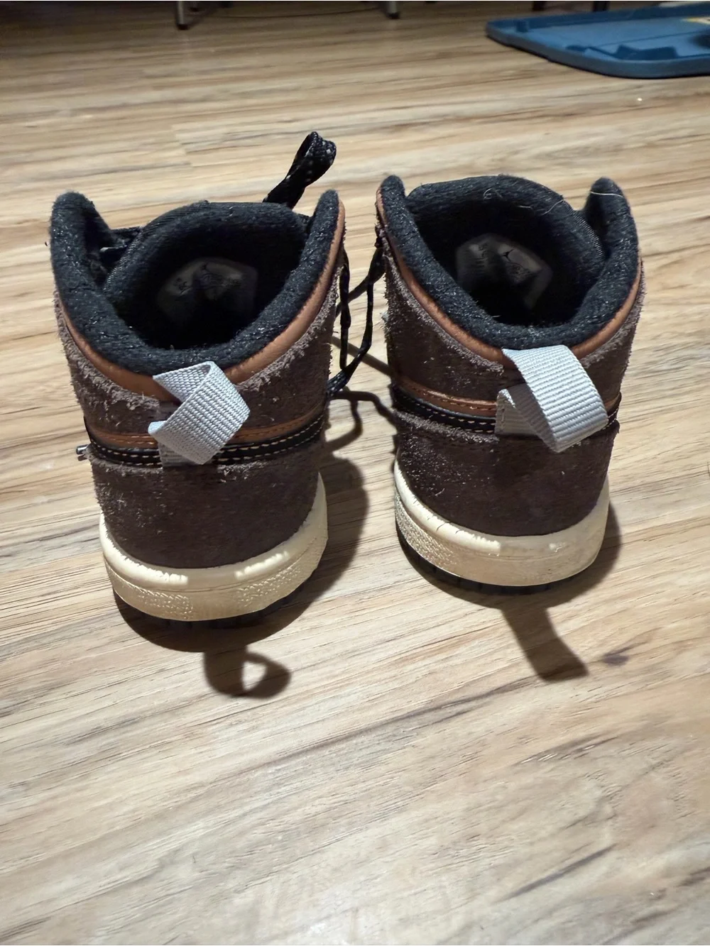 Nike Air Jordan 1 Mid SE Toddler Shoes Brown Black Suede Size 6C